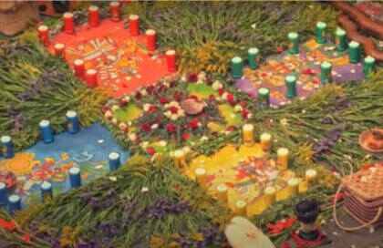 Cruz ceremonial representación contemporánea. Fuente: grabación YouTube ‘Ceremonia Tóxcatl’ (2020)